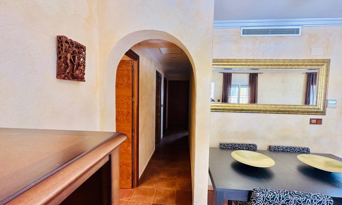 Használt Ingatlanok - Villa -
Orihuela - Urb. Montepinar