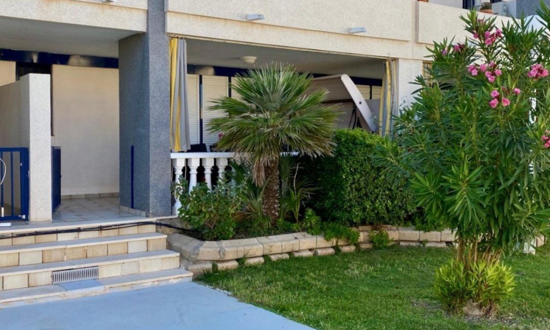 Resale - Apartment -
Torrevieja - Torre La Mata