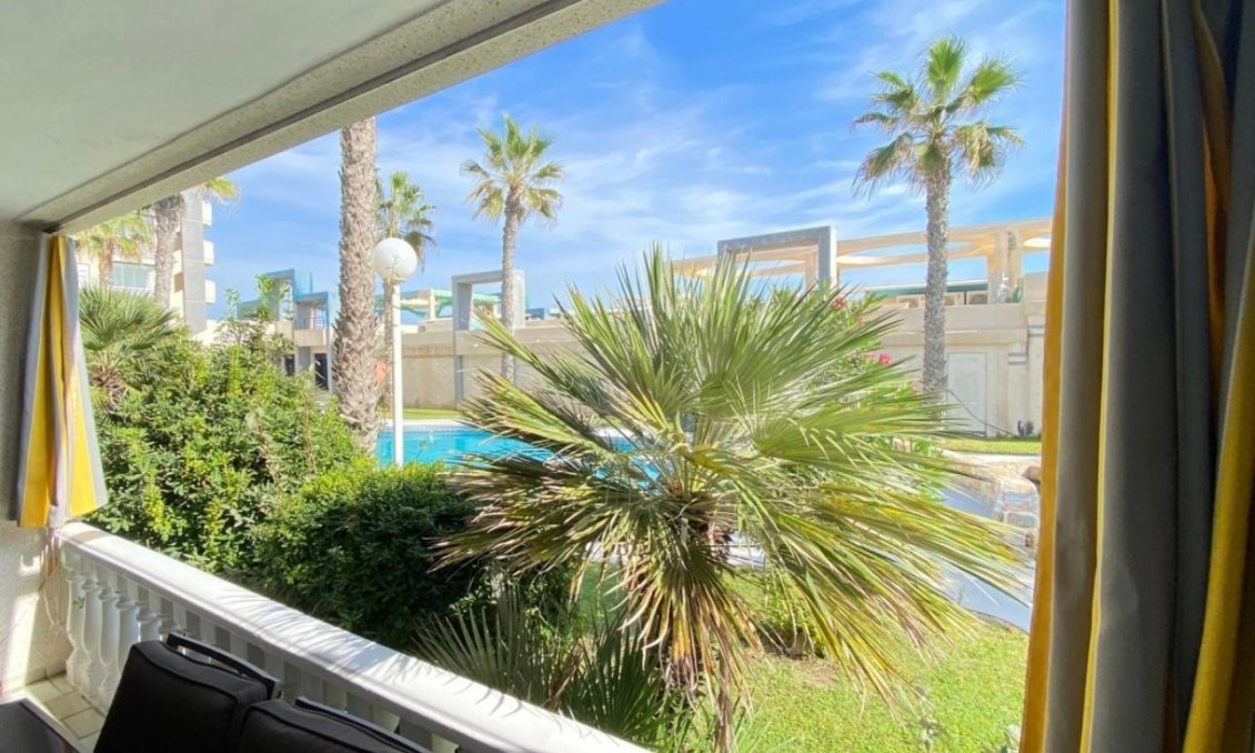Resale - Apartment -
Torrevieja - Torre La Mata