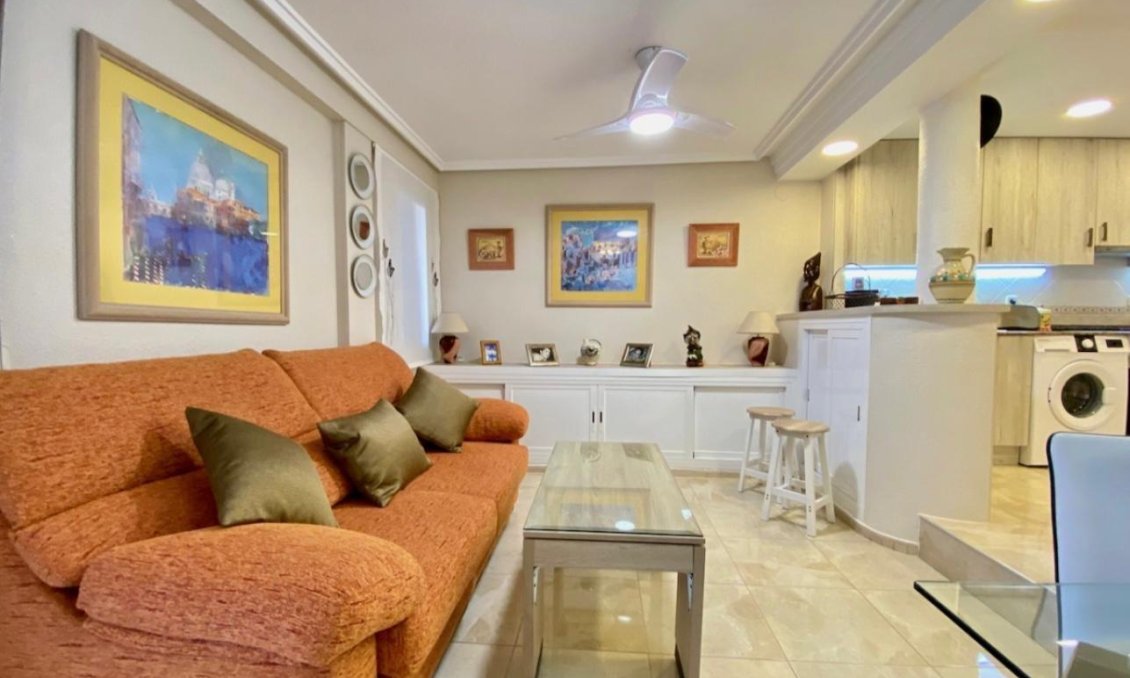 Resale - Apartment -
Torrevieja - Torre La Mata