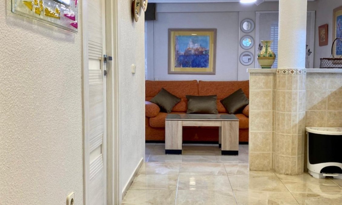 Resale - Apartment -
Torrevieja - Torre La Mata