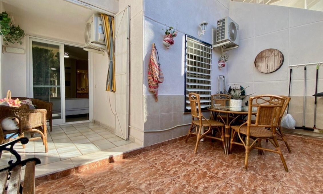 Resale - Apartment -
Torrevieja - Torre La Mata