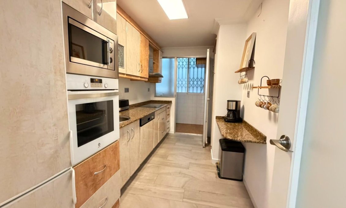 Használt Ingatlanok - Apartman -
Torrevieja - Centrum - Muelle Pesquero