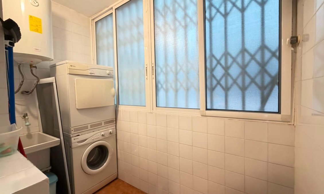 Használt Ingatlanok - Apartman -
Torrevieja - Centrum - Muelle Pesquero