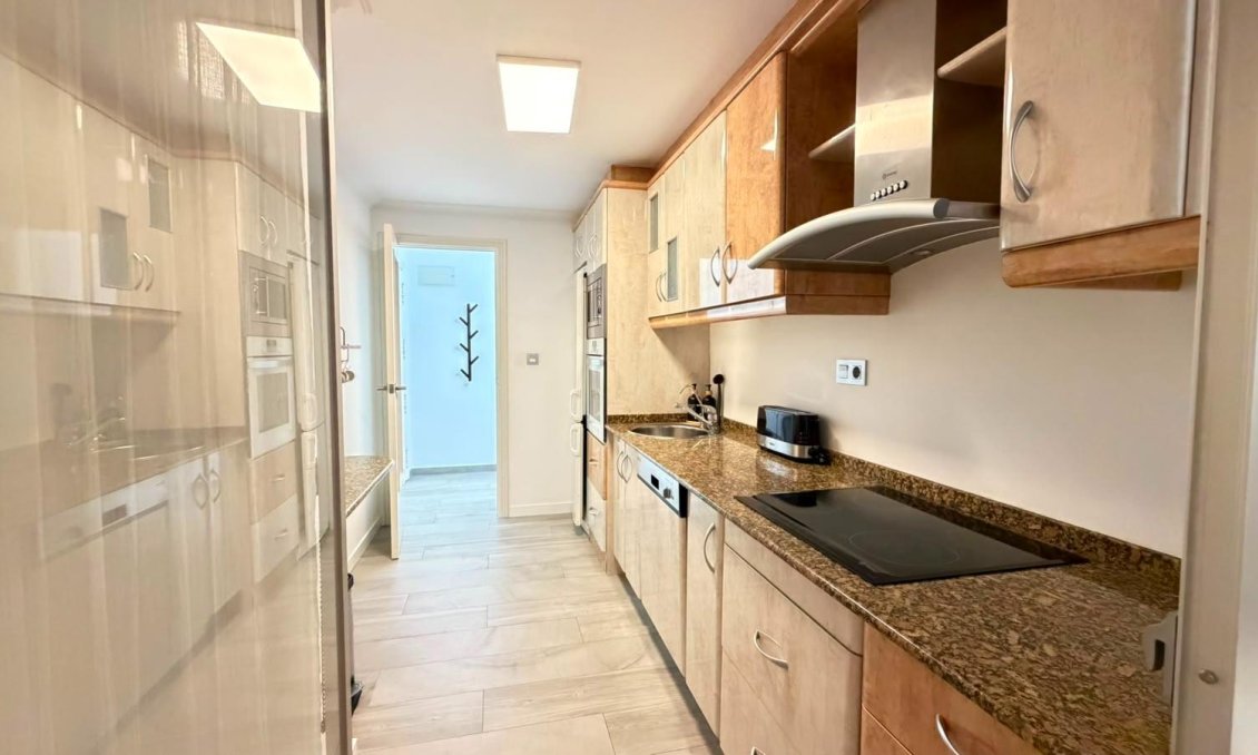 Használt Ingatlanok - Apartman -
Torrevieja - Centrum - Muelle Pesquero