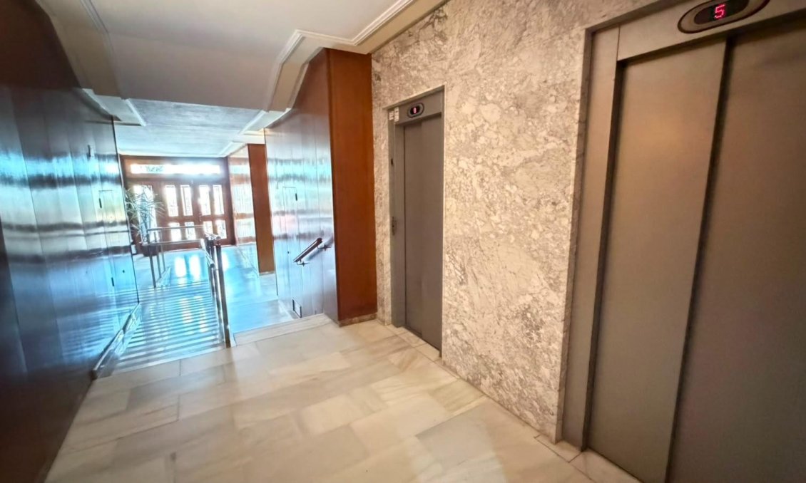 Használt Ingatlanok - Apartman -
Torrevieja - Centrum - Muelle Pesquero