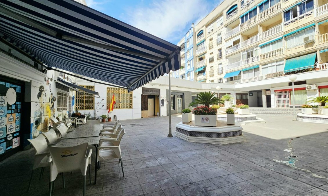 Resale - Apartment -
Torrevieja - Playa de los Locos