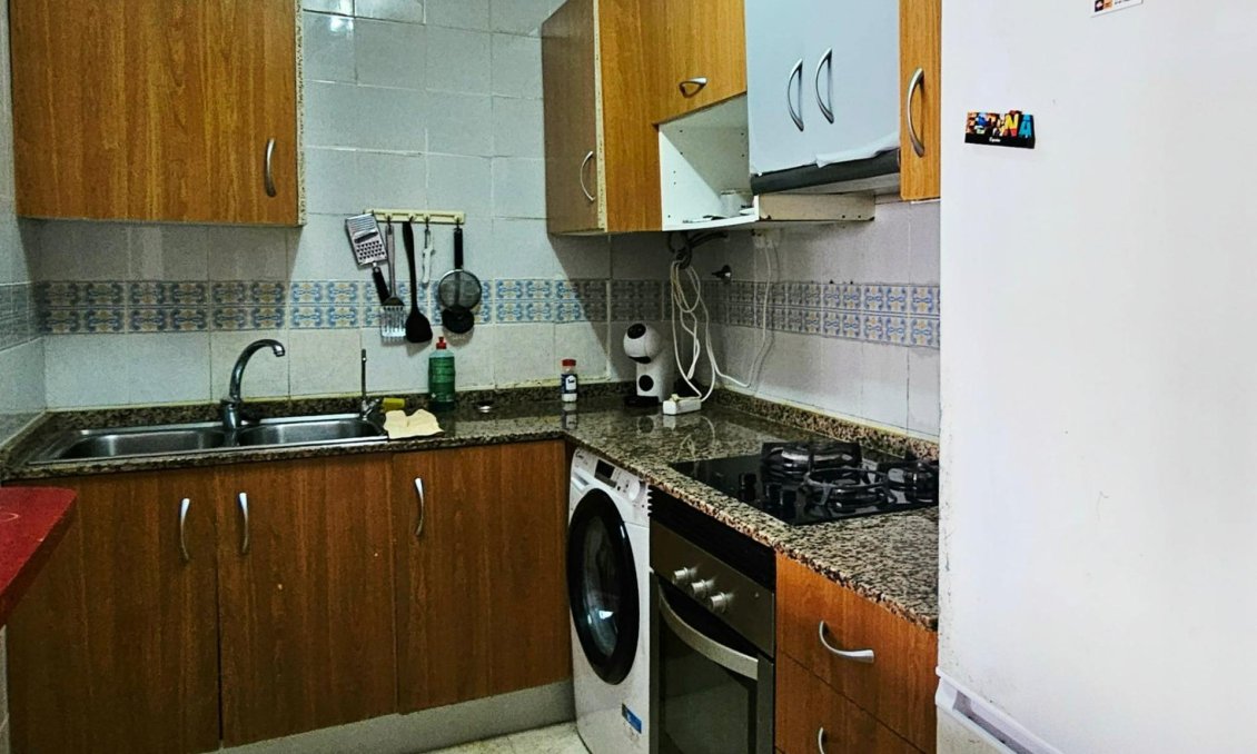 Resale - Apartment -
Torrevieja - Playa de los Locos