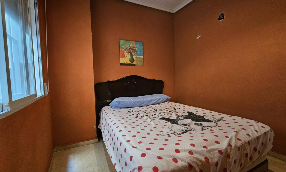 Resale - Apartment -
Torrevieja - Playa de los Locos