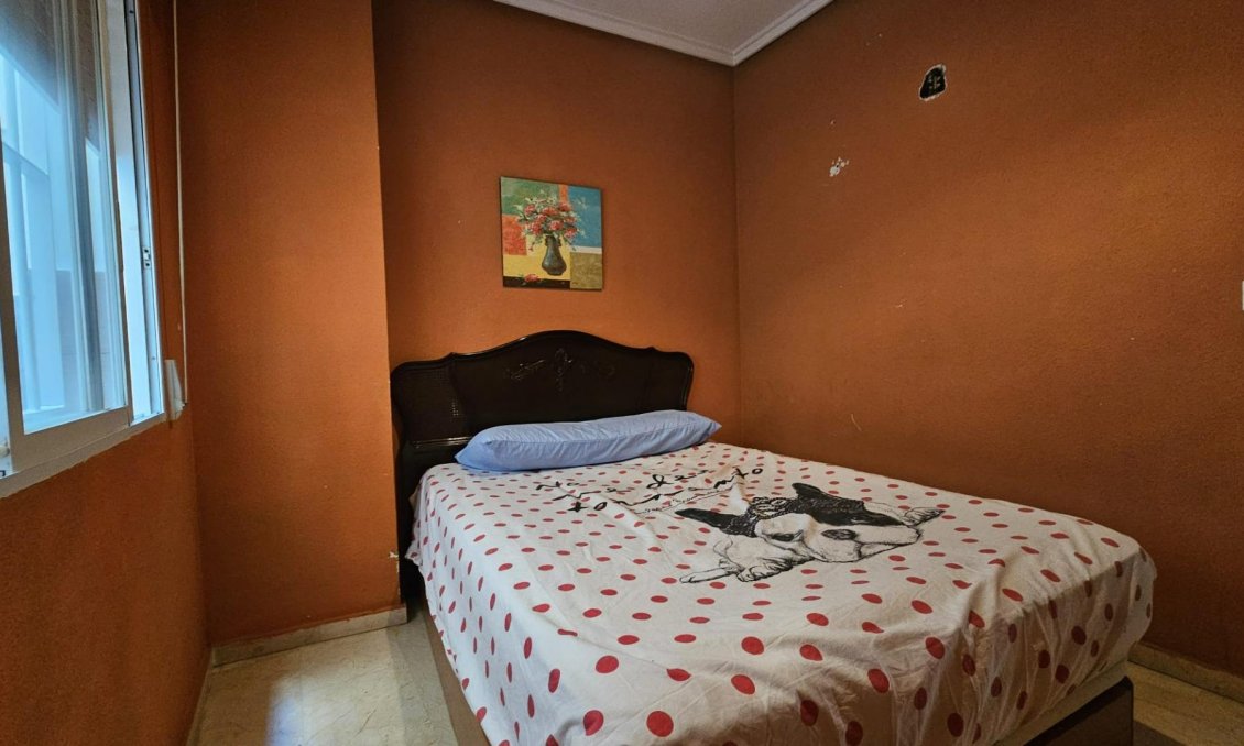 Resale - Apartment -
Torrevieja - Playa de los Locos