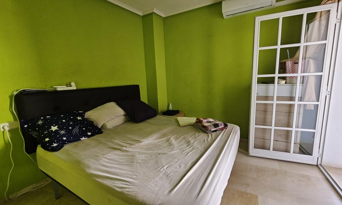 Resale - Apartment -
Torrevieja - Playa de los Locos