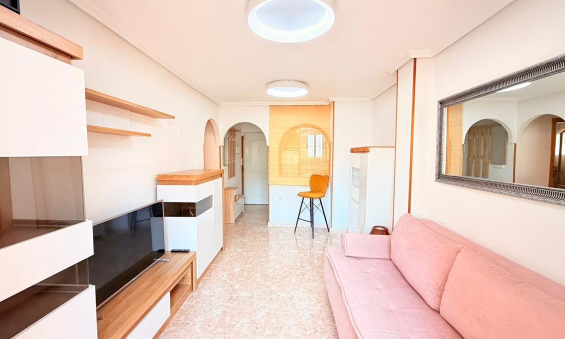 Használt Ingatlanok - Apartman -
Torrevieja - Nueva Torrevieja