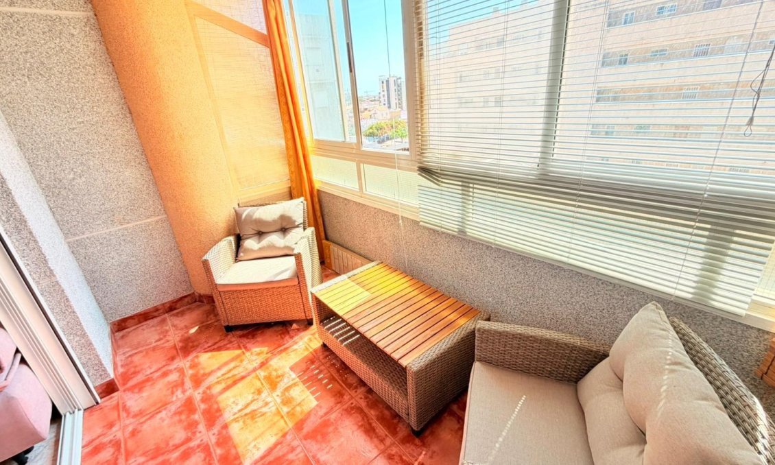 Használt Ingatlanok - Apartman -
Torrevieja - Nueva Torrevieja