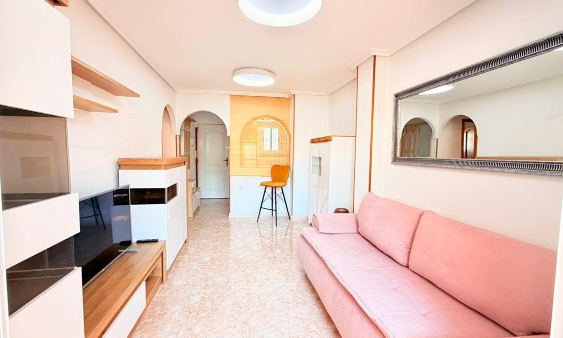 Használt Ingatlanok - Apartman -
Torrevieja - Nueva Torrevieja