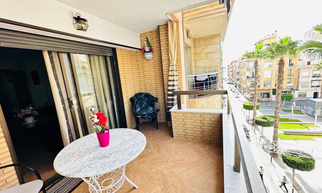 Használt Ingatlanok - Apartman -
Torrevieja - Centrum
