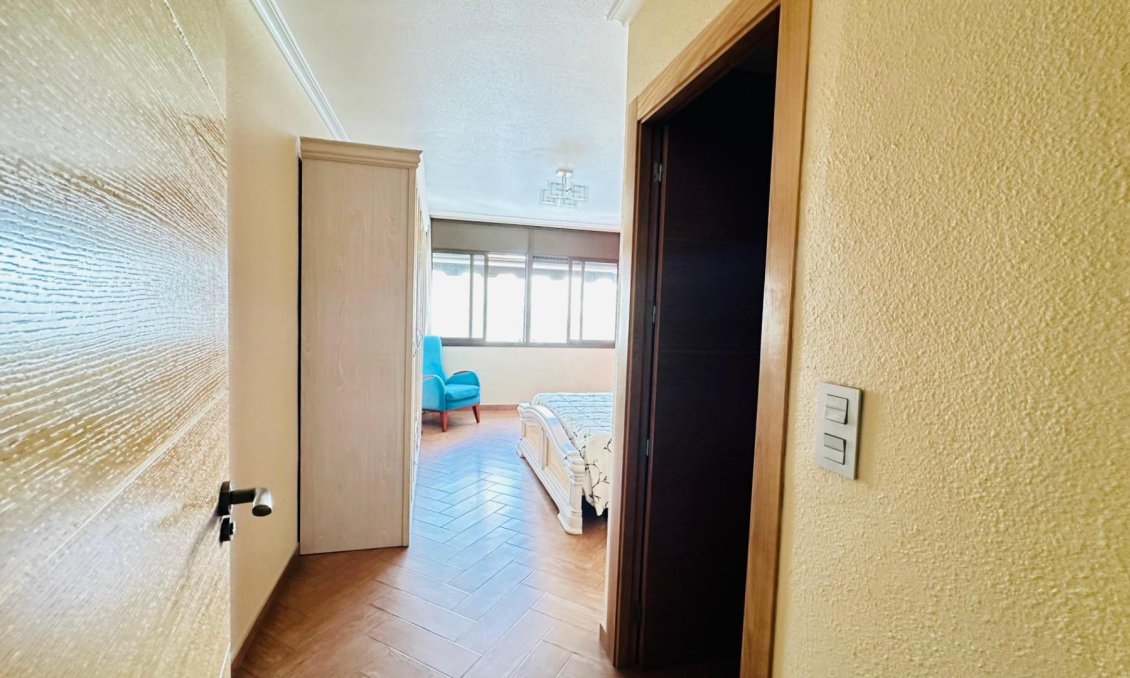 Használt Ingatlanok - Apartman -
Torrevieja - Centrum