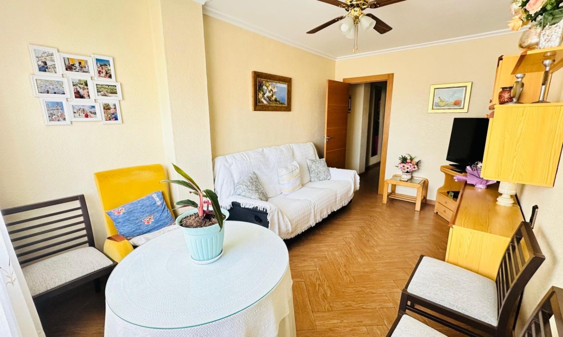 Használt Ingatlanok - Apartman -
Torrevieja - Centrum