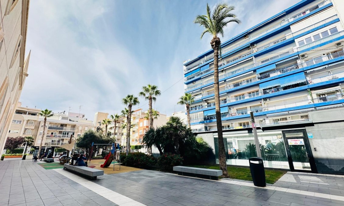 Használt Ingatlanok - Apartman -
Torrevieja - Centrum