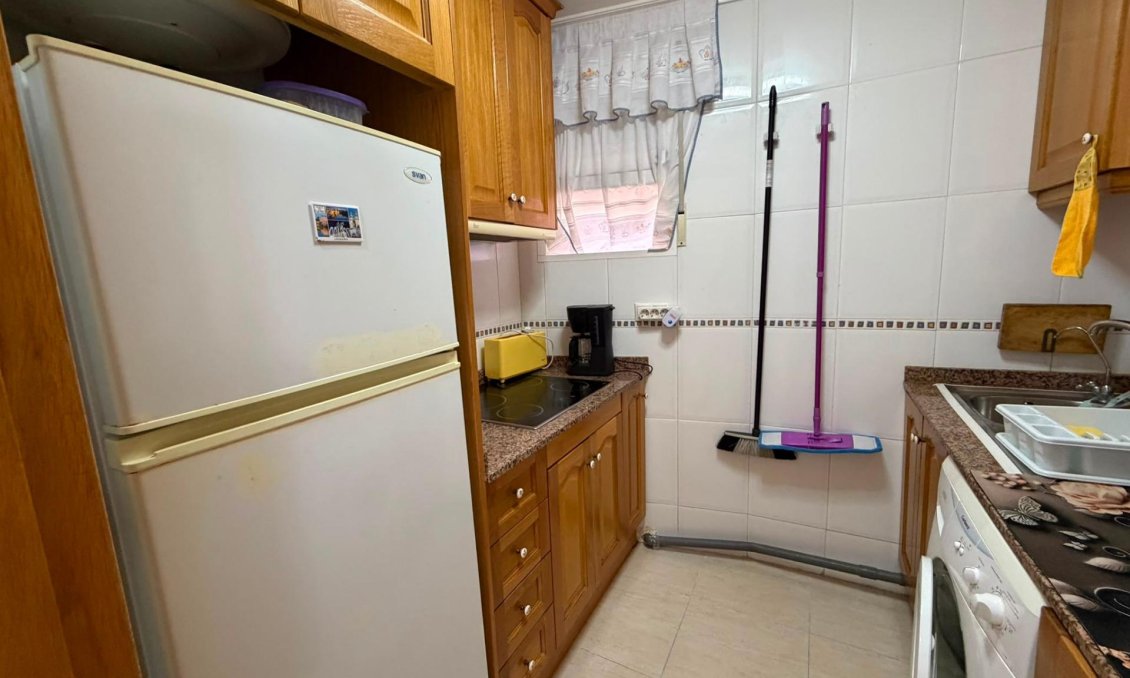 Revente - Appartement -
Torrevieja - Estacion De Autobuses