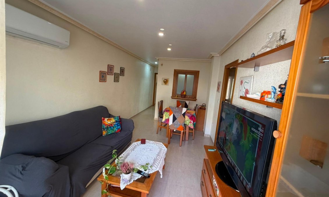 Revente - Appartement -
Torrevieja - Estacion De Autobuses