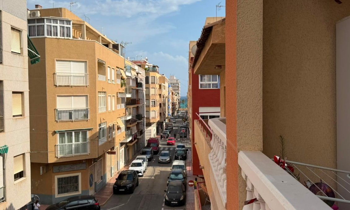 Revente - Appartement -
Torrevieja - Estacion De Autobuses