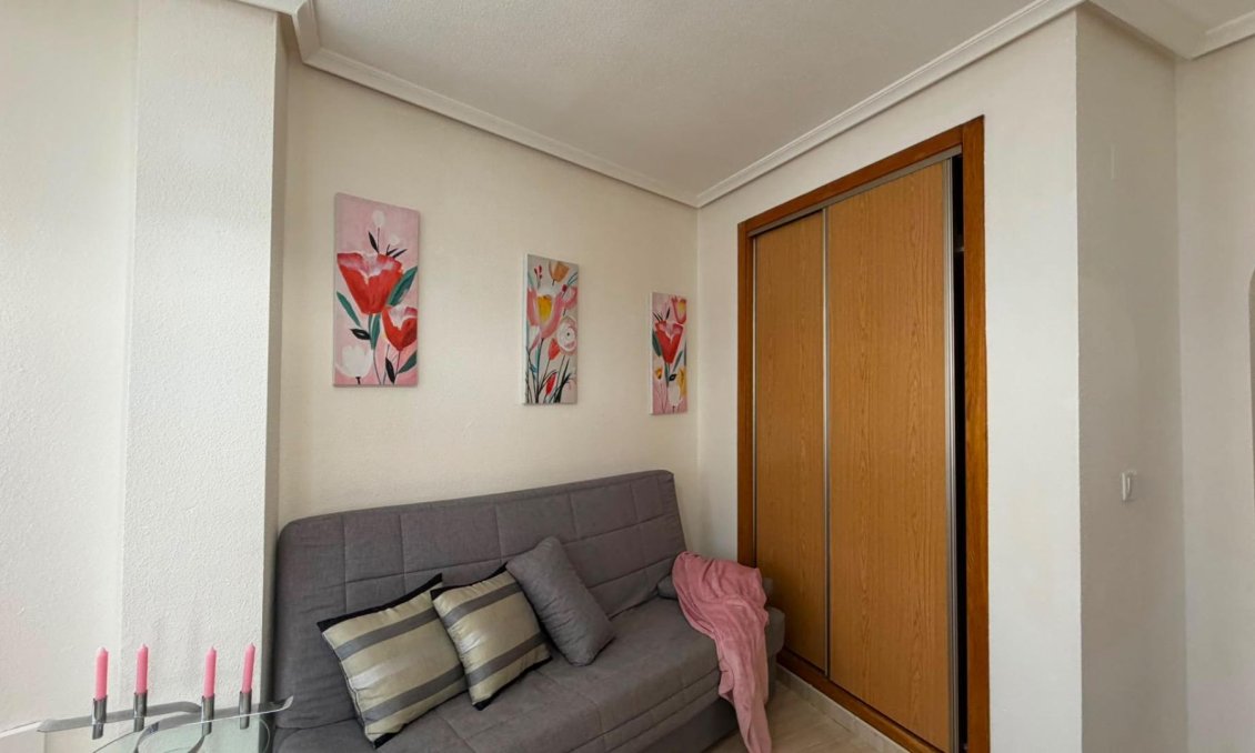 Revente - Appartement -
Torrevieja - Estacion De Autobuses