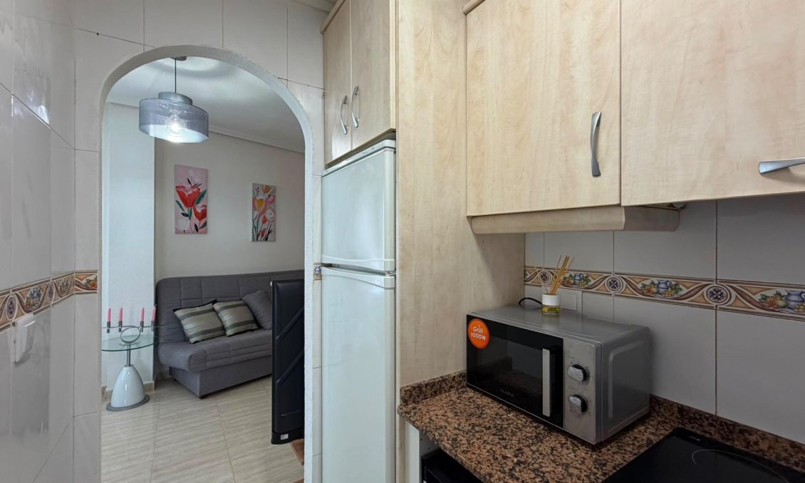 Revente - Appartement -
Torrevieja - Estacion De Autobuses