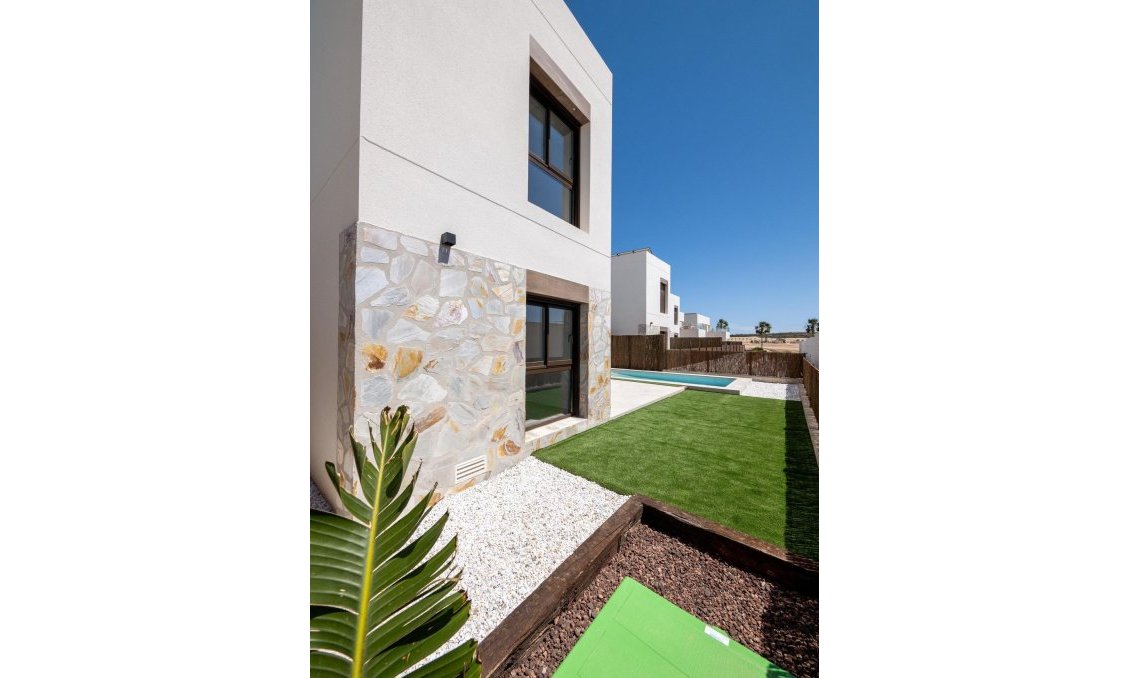 Obra nueva - Villa -
Algorfa - La Finca Golf