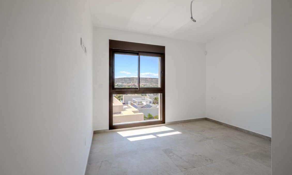 Obra nueva - Villa -
Algorfa - La Finca Golf