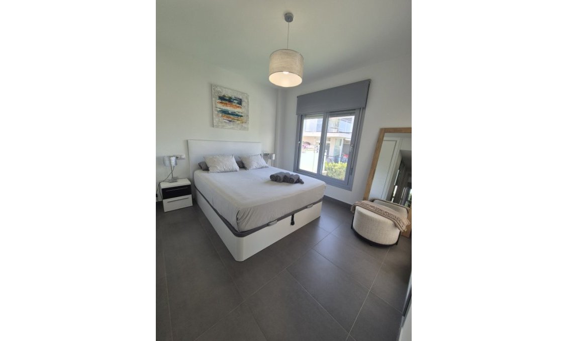 Segunda mano - Bungalow -
Vistabella Golf Entre Naranjos - Inland