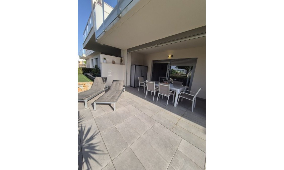 Segunda mano - Bungalow -
Vistabella Golf Entre Naranjos - Inland