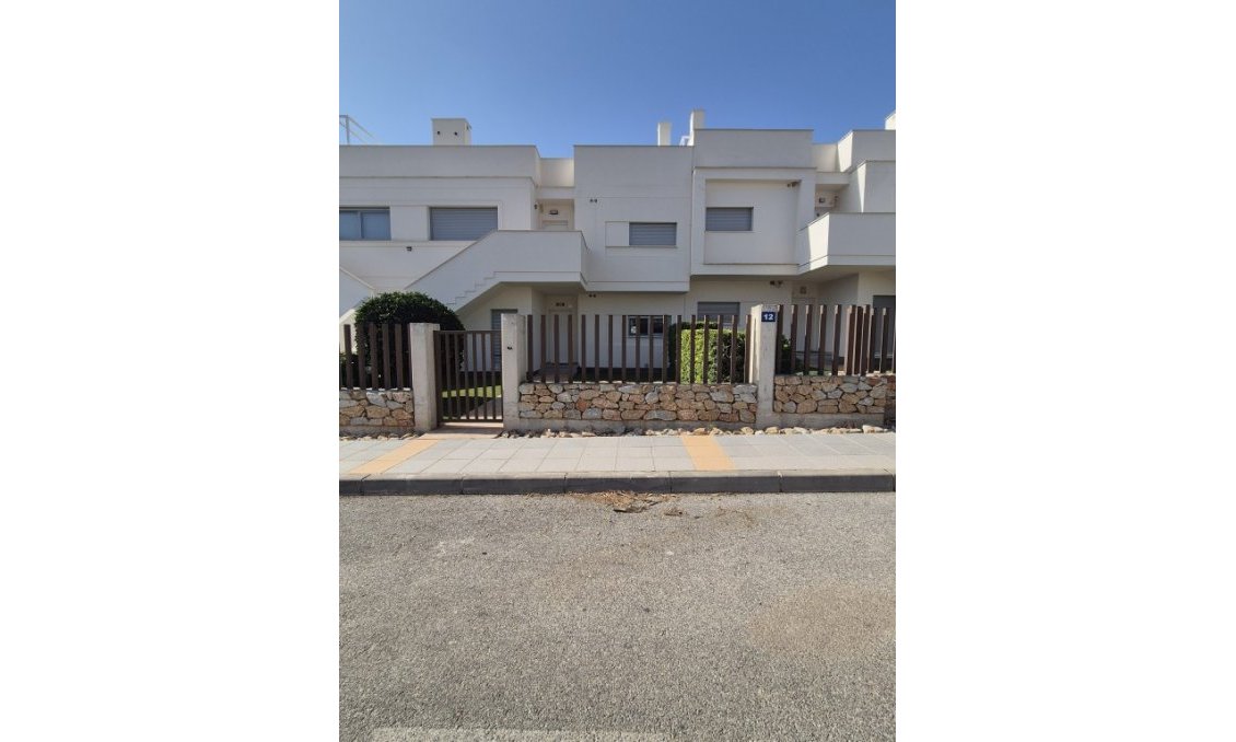 Segunda mano - Bungalow -
Vistabella Golf Entre Naranjos - Inland