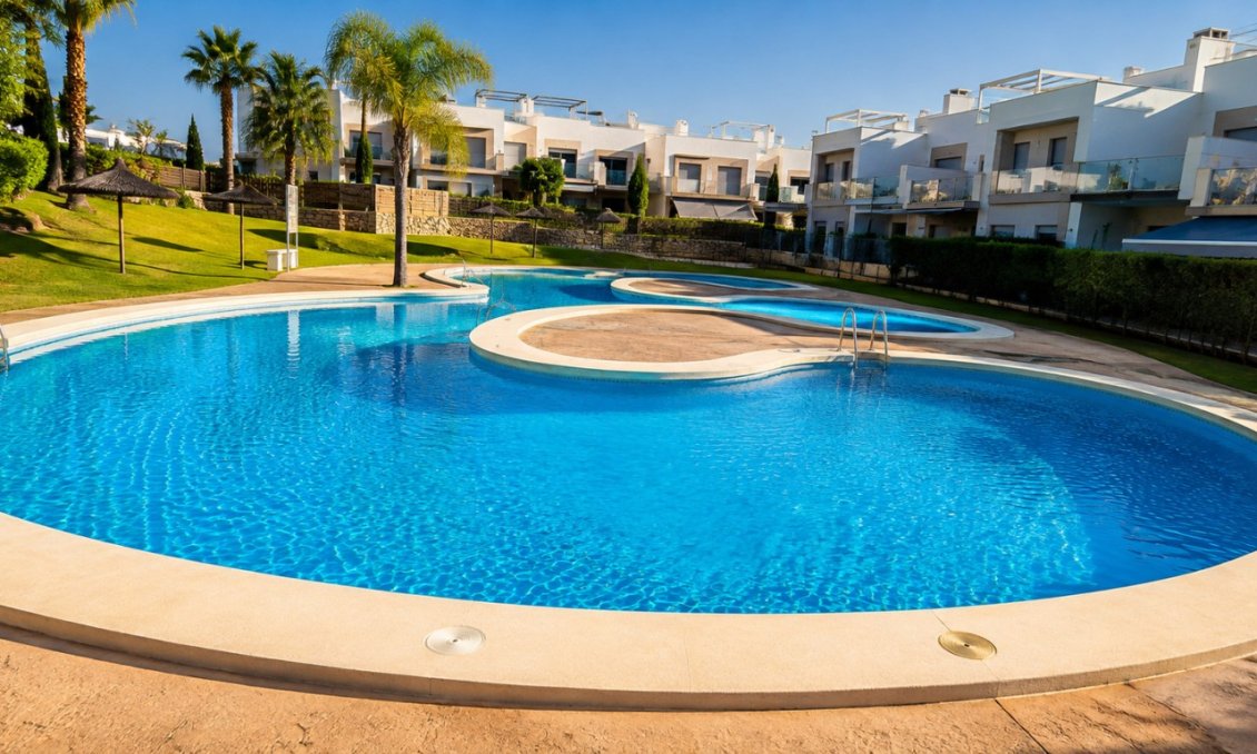 Segunda mano - Bungalow -
Vistabella Golf Entre Naranjos - Inland