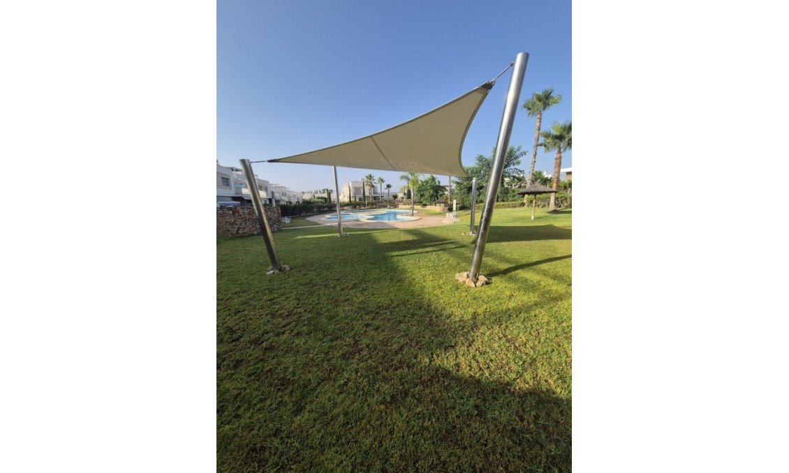 Segunda mano - Bungalow -
Vistabella Golf Entre Naranjos - Inland