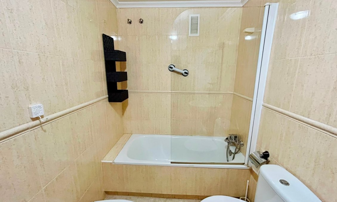 Segunda mano - Apartamento -
La Mata - Costa Blanca