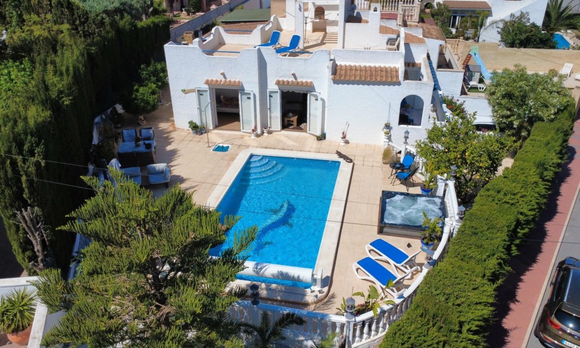 Segunda mano - Villa / Semi pareado -
Torrevieja - Los Balcones