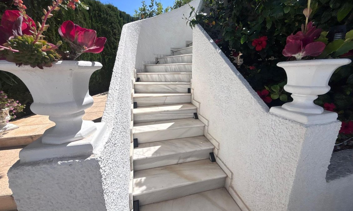 Segunda mano - Villa / Semi pareado -
Torrevieja - Los Balcones