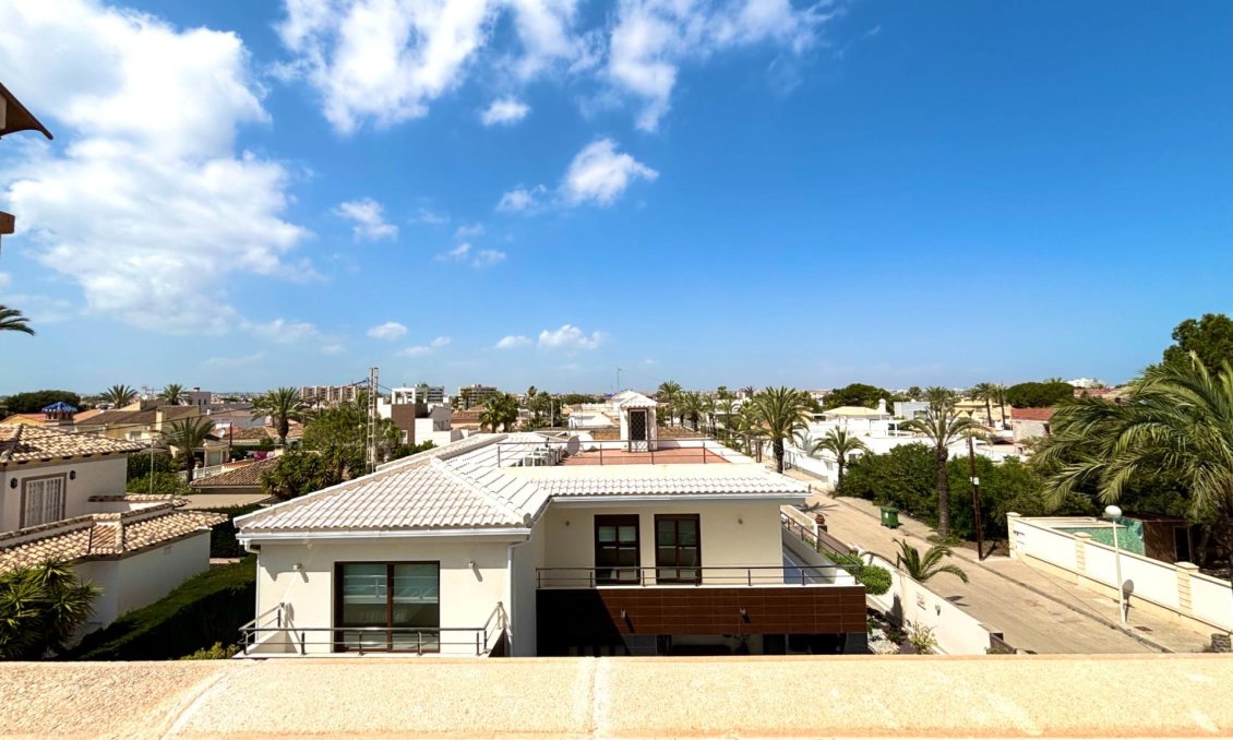 Segunda mano - Villa -
Cabo Roig - Costa Blanca