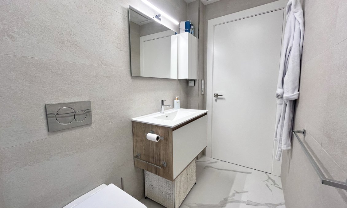 Segunda mano - Apartamento -
San Miguel de Salinas - Inland