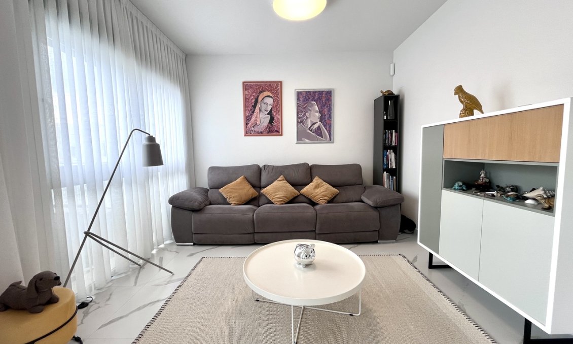 Segunda mano - Apartamento -
San Miguel de Salinas - Inland