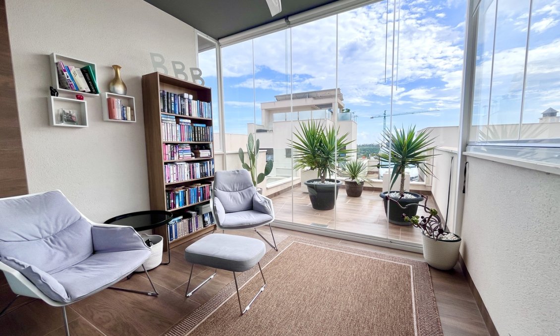 Segunda mano - Apartamento -
San Miguel de Salinas - Inland