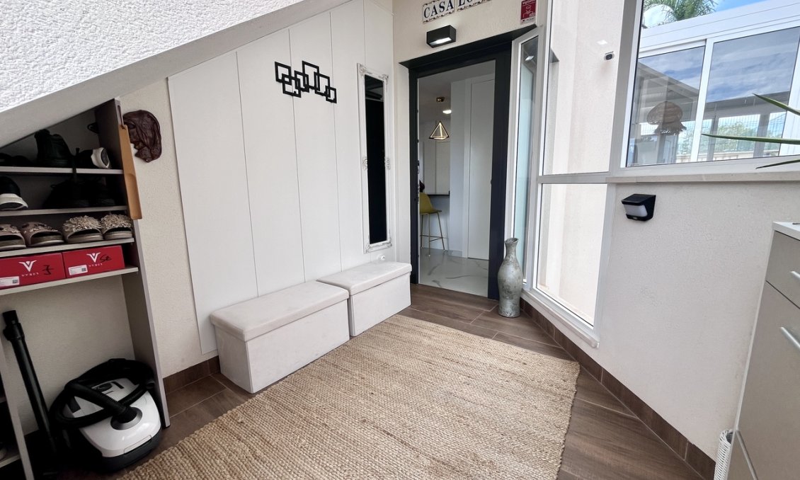 Segunda mano - Apartamento -
San Miguel de Salinas - Inland