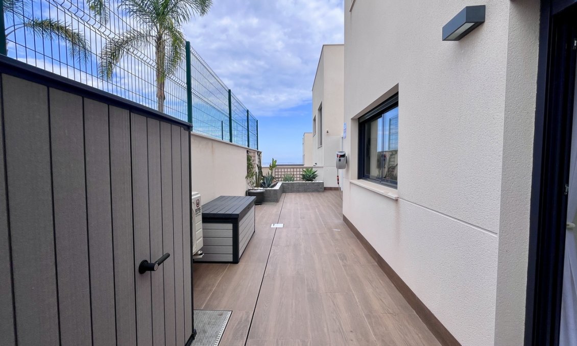 Segunda mano - Apartamento -
San Miguel de Salinas - Inland