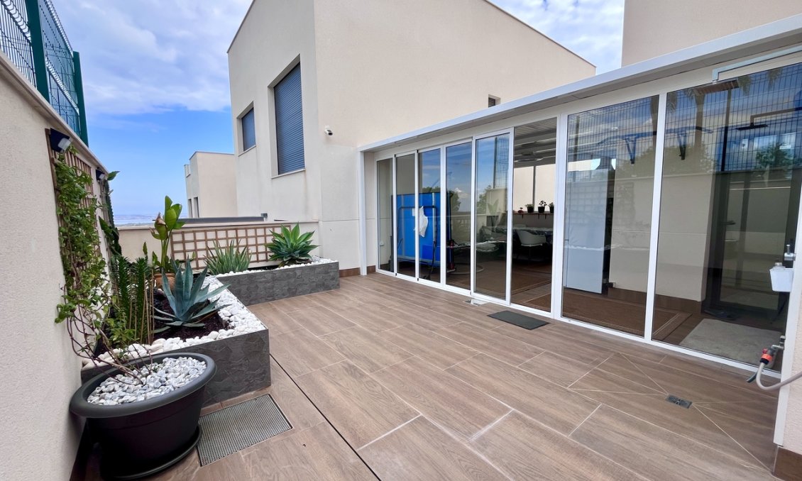 Segunda mano - Apartamento -
San Miguel de Salinas - Inland