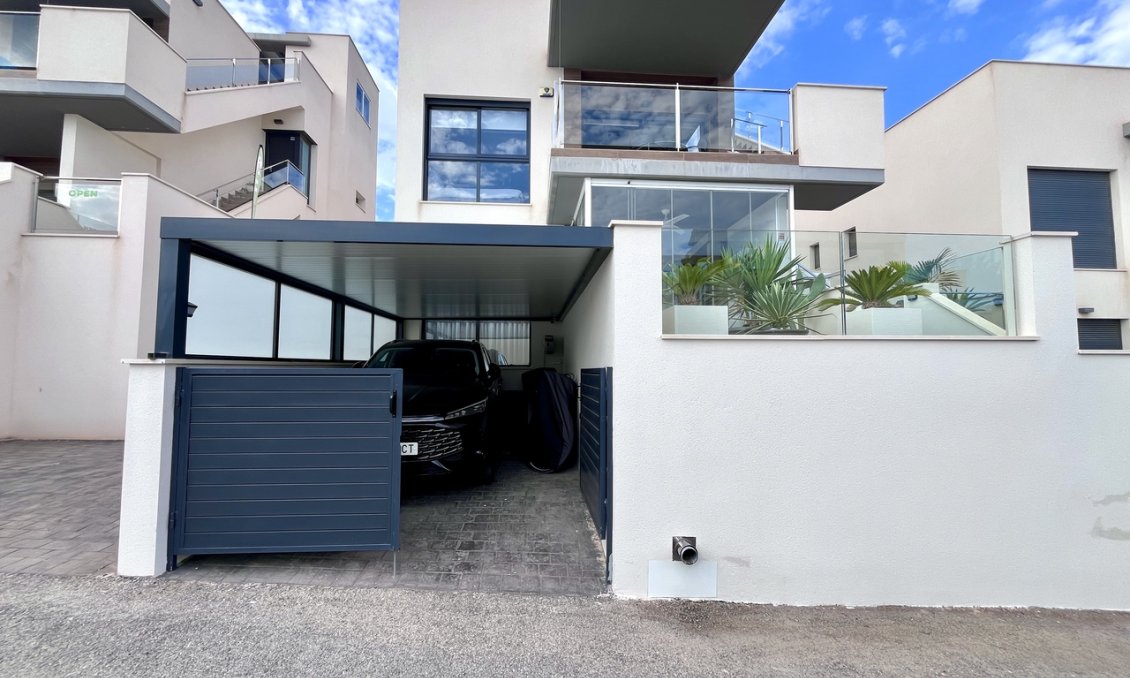 Segunda mano - Apartamento -
San Miguel de Salinas - Inland