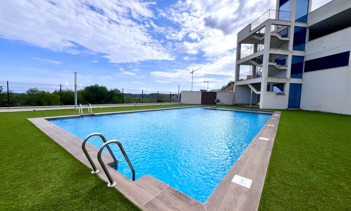 Segunda mano - Apartamento -
San Miguel de Salinas - Inland
