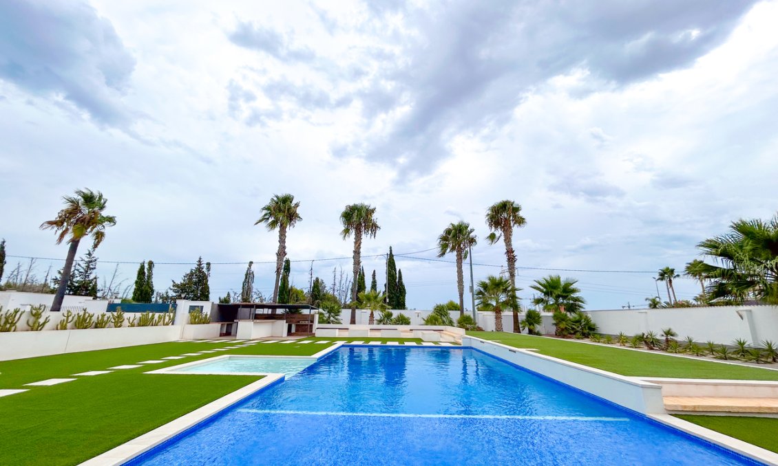 Segunda mano - Villa -
Los Montesinos - Costa Blanca