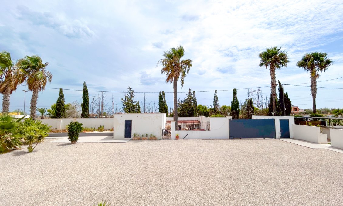 Segunda mano - Villa -
Los Montesinos - Costa Blanca