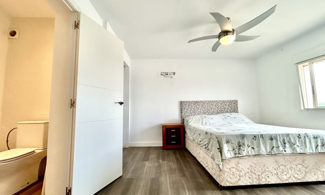 Segunda mano - Villa -
Los Montesinos - Costa Blanca