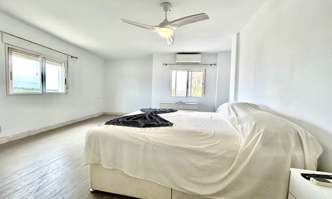 Segunda mano - Villa -
Los Montesinos - Costa Blanca